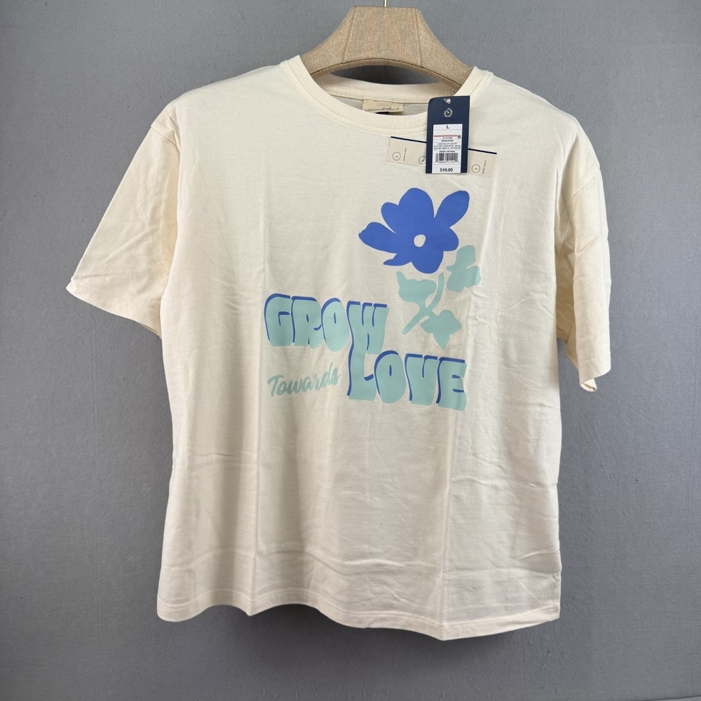 NWT Universal Thread Shirt L Cream Grow‎ Towards Love Floral Graphic Tee Boho